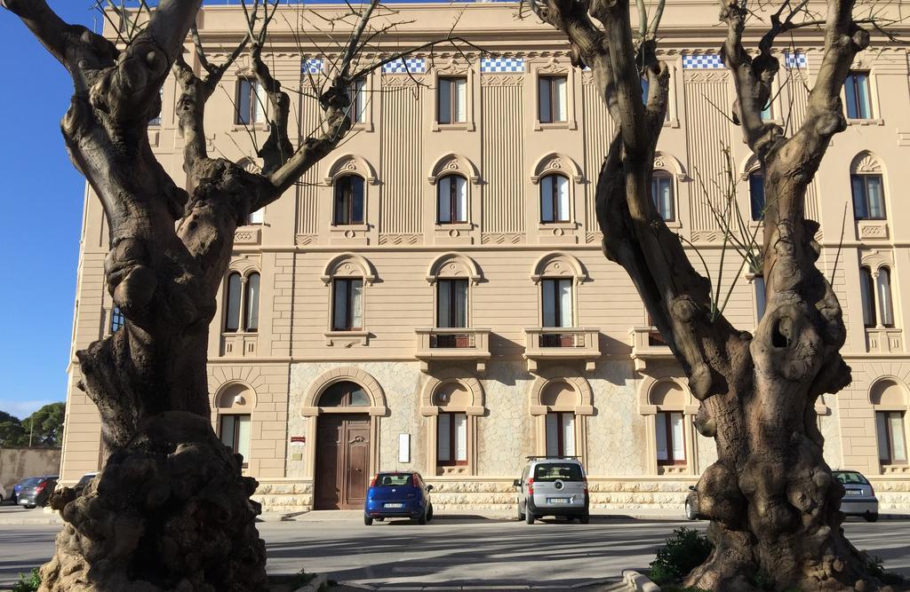 Il Bastione Duca D'Aosta Bed & Breakfast Trapani Dış mekan fotoğraf